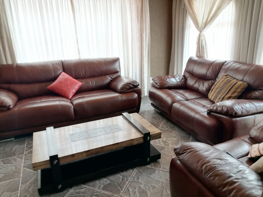 3 Bedroom Property for Sale in Tlhabane West North West
